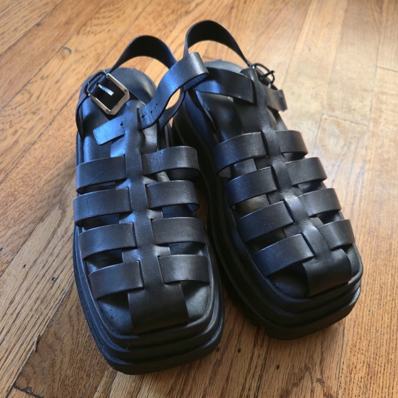 Naked Wolfe Clarissa Platform Fisherman Sandal - Picture 8 of 13